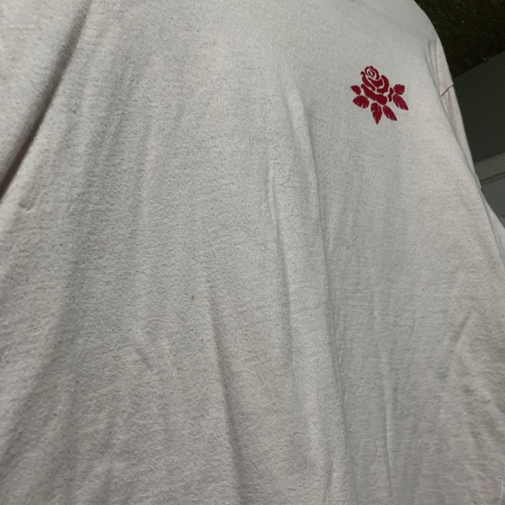 Women’s shirt Empyer size S small stain